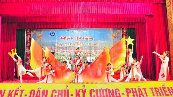 Xã Sơn Phú tham gia Hội diễn Văn nghệ Quần chúng kỷ niệm 300 năm ngày sinh Đại danh y Hải Thượng Lãn Ông Lê Hữu Trác